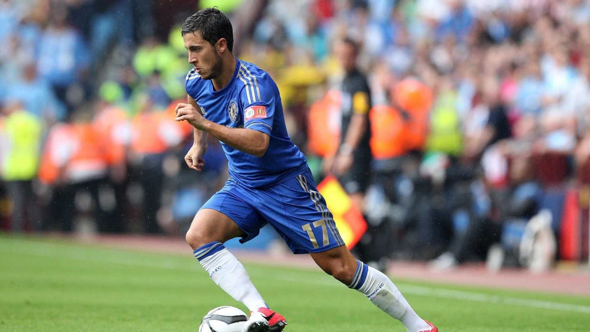 开云体育直播-孤岛与灯塔,安赛龙如何成为丹麦队在鏖战法国中的绝对支点