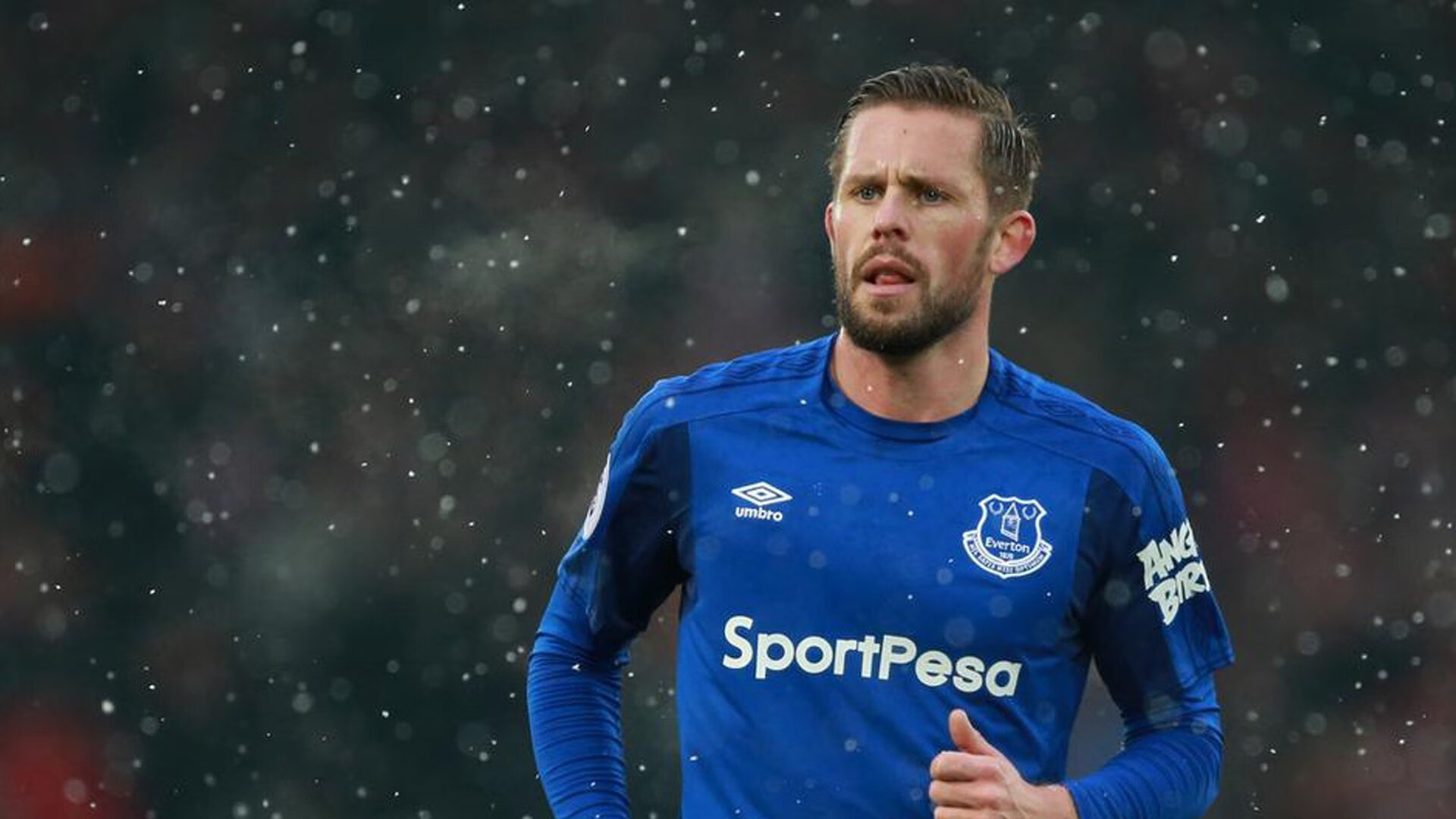 开云体育官方网站-秋风骤起时,塔图姆的阳光刺破了湖人季的漫长暮色